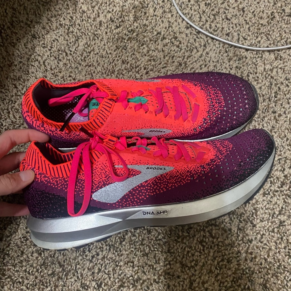 Brooks Levitate 2 Womens NEW